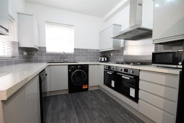 6 bed house, Amble Grove, Jesmond Vale, Newcastle, NE21NY - Image 2